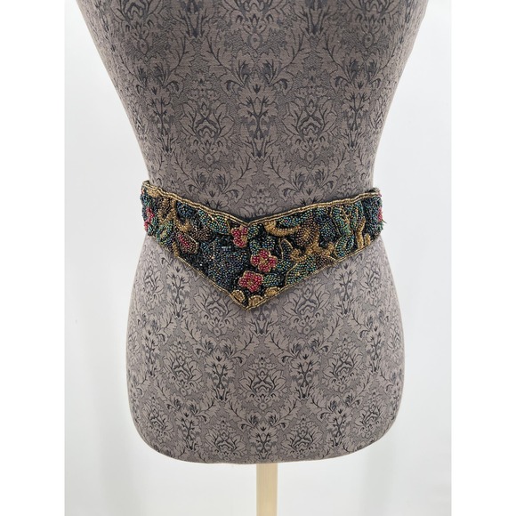 Vintage Accessories - Vintage beaded v belt size Medium large black
